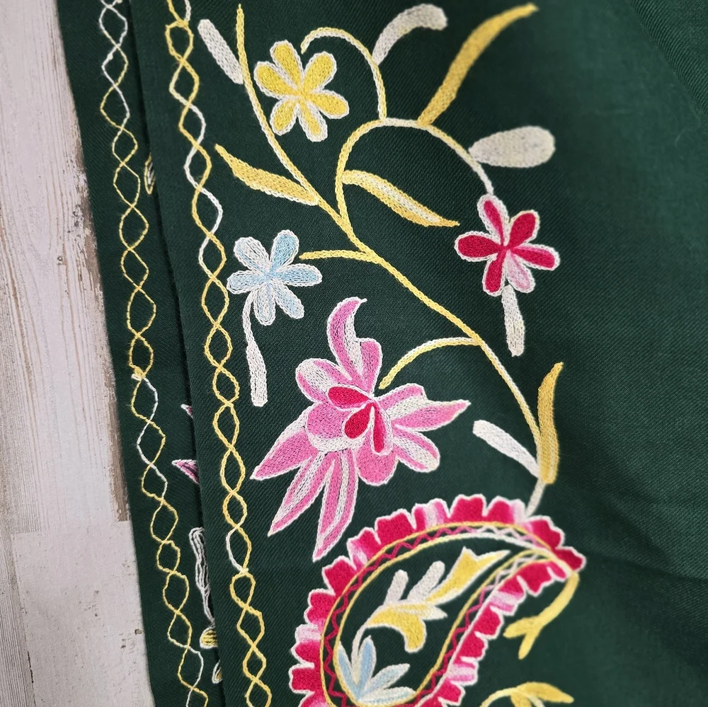 Embroidered Rectangular Hunter Green Tablecloth 40x84 Boho Floral